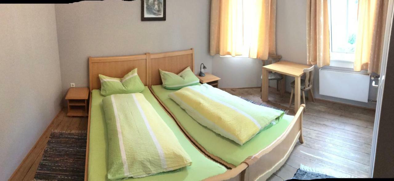 Pension Zum Mohr Birstein エクステリア 写真